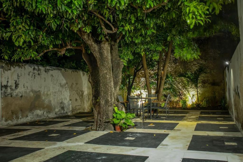 Casa Lilia, Ubicada En El Centro Historico Villa Campeche Dış mekan fotoğraf